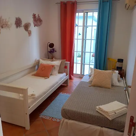 Kuka ルース・デ・タビラ